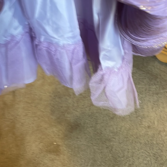 5 for $25🎉
Ax Paris purple and gold fit and flare dress size 10 - Picture 4 of 11